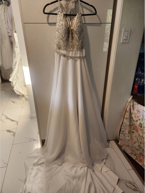 Dresses & Skirts - Elegant White Beaded Evening Gown with Sheer Embellished Bodice and Flowing Skit